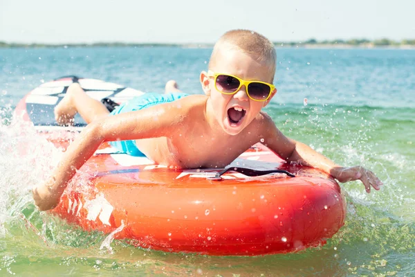 Boy Swimming Paddle Board Water Sports Active Lifestyle — Stock Photo, Image