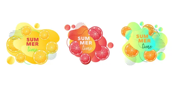 Bandeiras web de tempo de verão com frutas limão, laranja, toranja, formas líquidas abstratas e texto . — Vetor de Stock