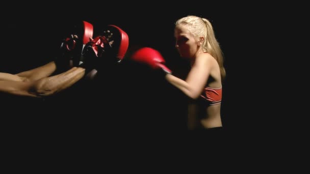 Young Intense Woman Throwing Punches Punching Coach White Young Beautiful — Stock Video