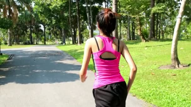 Femme Courant Dans Parc Jeune Chinoise Courant Dans Parc Devant — Video