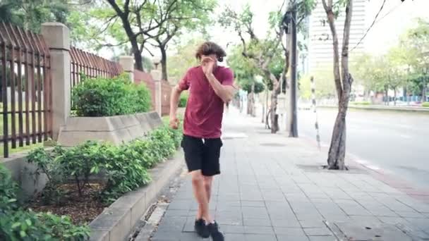 Sokak Dansı Genç Caddesi Üzerinde Deli Gibi Kentsel Şehirde Dans — Stok video
