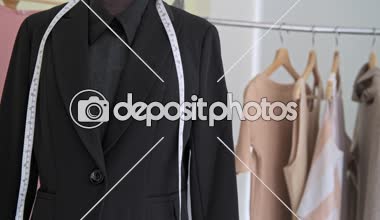 Küçük moda tasarımcısı evin arka plan. Küçük işletme moda tasarımcısı ev ofis ayarı görüntüsünü kaydırma.
