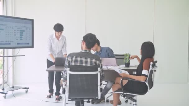 Business Meeting Small Start Business Meeting Room Asian Team Men — Stock Video