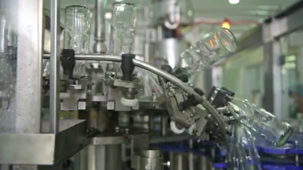 ボトル充填機 高速自動液体ボトル充填機 ドリンクの生産 製造卓越した製造コンセプト — ストック動画