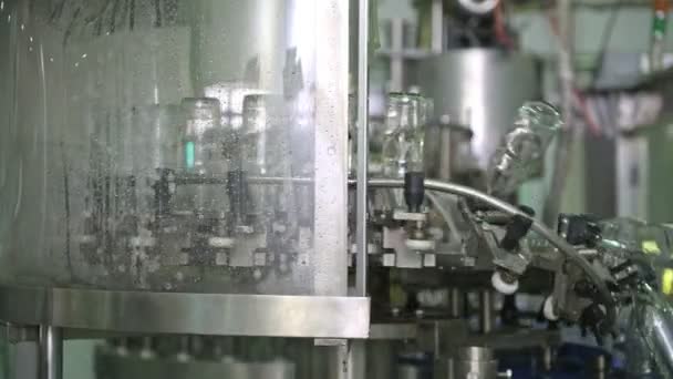 瓶灌装机 高速全自动液瓶灌装机 饮料的制造和生产 卓越的制造理念 — 图库视频影像