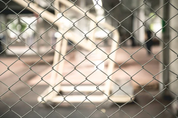 Grille Mesh Fence Blurred Urban Concrete Park Background — Stock Photo, Image
