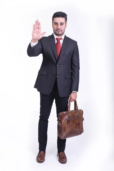 Empresário Isolado Fundo Branco Bonito Retrato Jovem Empresário Indiano Parando — Fotografia de Stock