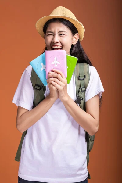 Young Hipster Tourist Holding Passports Asian Woman Backpack Hat Passports — Stock Photo, Image