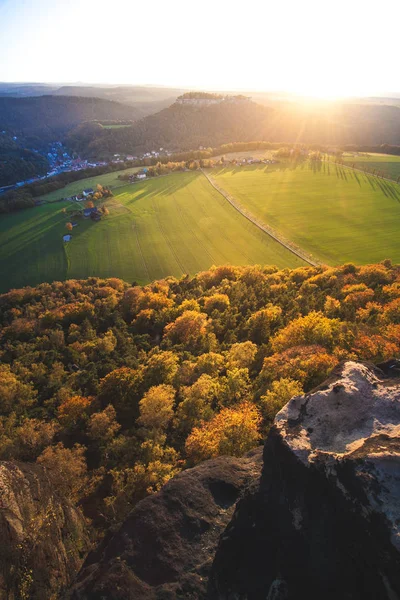 Stort Solnedgången Ljus Toppen Mesa Tyska Sachsiska Schweiz Nationalpark Nära — Stockfoto