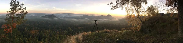 Luz Épica Nascer Sol Pico Uma Mesa Parque Nacional Saxon — Fotografia de Stock