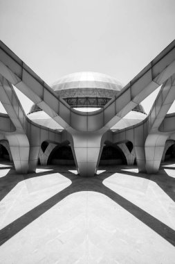 Gözlem evi. İran'ın bir yolculuk sırasında bir durak. Tehran ortasında soyut fütüristik architectur.
