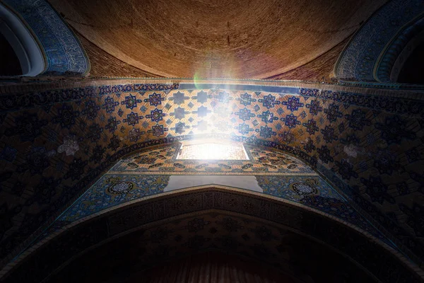 Effetti Lenti Con Luce Nella Moschea Blu Tabriz Islam Sciita — Foto Stock