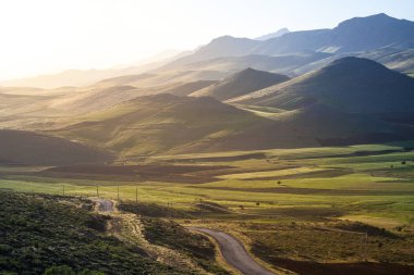 Manzara ve doğa Hürremabad County, Batı Iran çevresinde. İran'ın bir yolculuk sırasında bir durak. Yürüyüş turları dağlar ve şelaleler. Bisheh, Luristan Eyaleti.