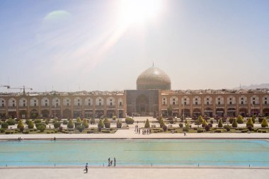 Distorations lens, cami ile etkileri ışık. IRA üyesi gezi