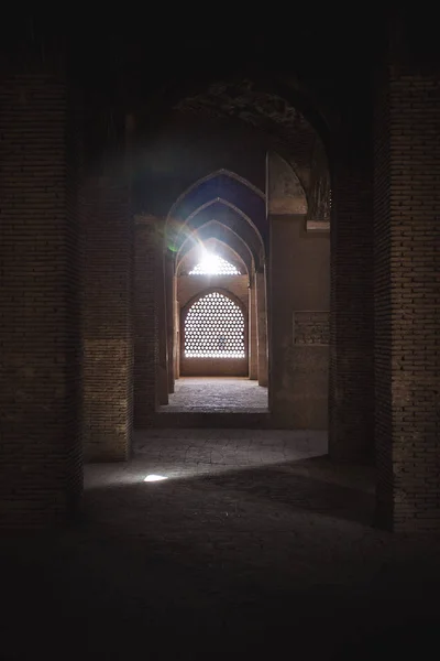 Лінзи distorations, світловими ефектами з мечеть. Пам'ятки в Іра — стокове фото