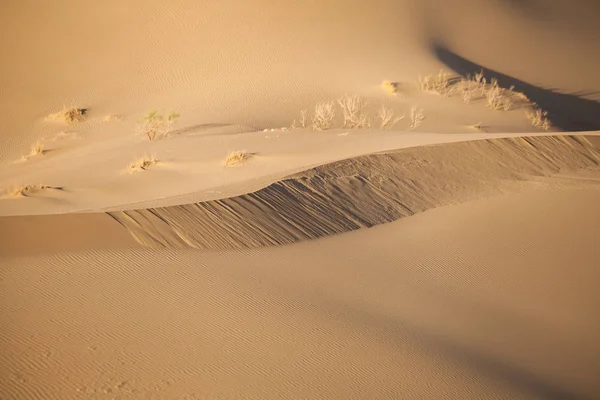 Calm outback in the salt and sand desert of Iran. Great landscap — Stock Photo, Image