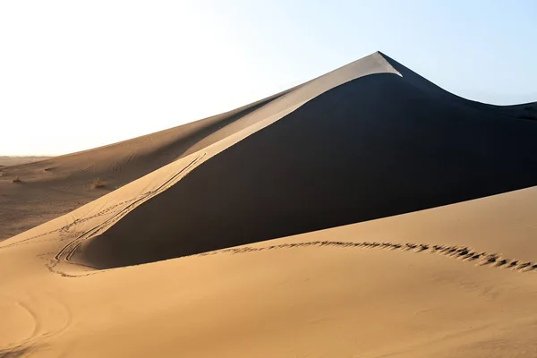 Ruhiges Outback in der Salz- und Sandwüste von Iran. Große Landschaft — Stockfoto