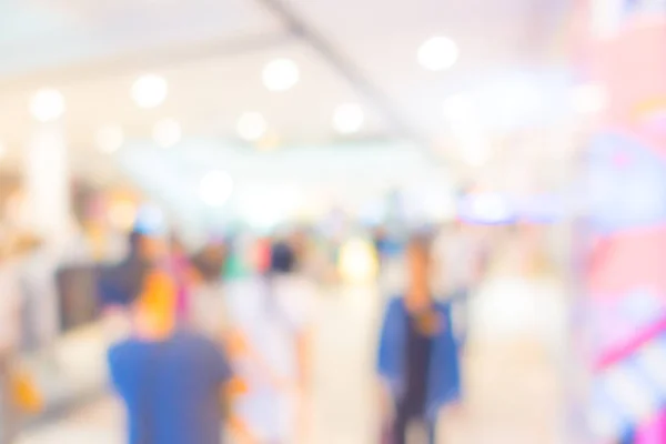 Abstrato borrão pessoas no shopping center  . — Fotografia de Stock