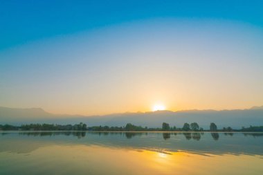 Sunrise Dal Gölü, Kaşmir Hindistan .