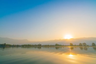 Sunrise Dal Gölü, Kaşmir Hindistan .