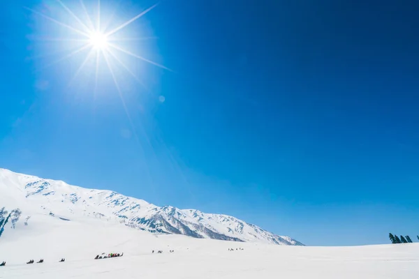 Beautiful  snow covered mountains landscape Kashmir state, India — Stock Photo, Image