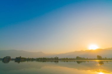 Sunrise Dal Gölü, Kaşmir Hindistan .