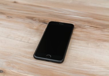 Loei, Thailand - 07 Kasım 2016: yeni Apple iphone 7 n unboxing
