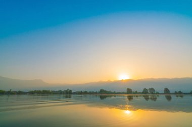 Sunrise Dal Gölü, Kaşmir Hindistan .