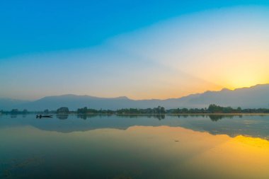 Sunrise Dal Gölü, Kaşmir Hindistan .