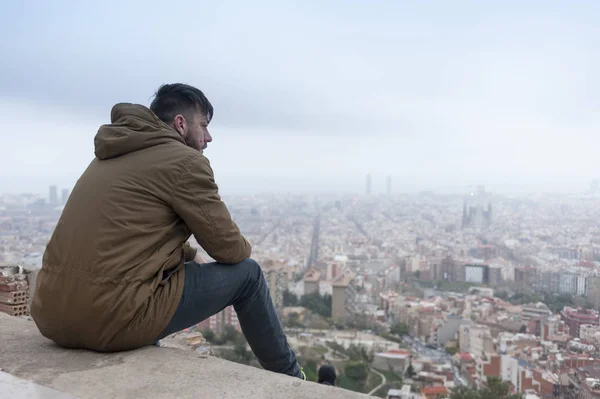 Hipster Man Enjoys View Famous Carmel Bunkers Barcelona — Stock Photo, Image