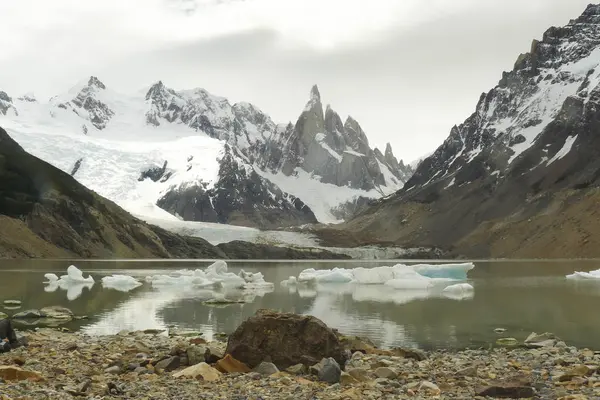 Paine kuleleri, Güney Amerika görünümünü