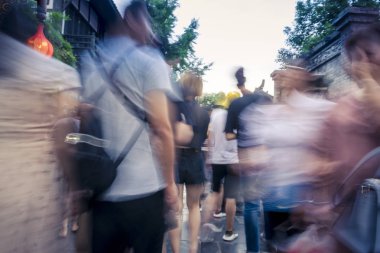 Gündüz, Çin, Chengdu sokaklarda toplanmak hareket