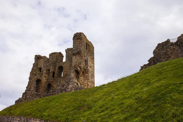Średniowieczne Ruiny Scarborough Castle North Yorkshire Wielka Brytania — Zdjęcie stockowe