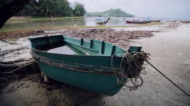 Barco Pesca Abandonado Costa Tailandês Koh Phangan — Vídeo de Stock