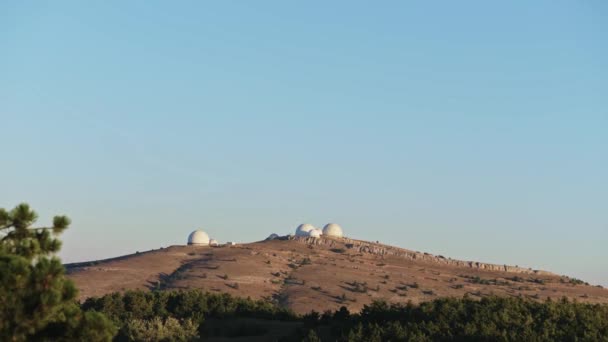 Observatoires Sur Terrain Plat Aux Rayons Soleil Diurne Dôme Observatoire — Video
