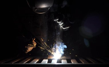 bir elektrot ile manuel ark