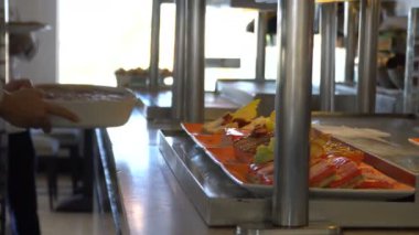 Restoranda yemek bileşimi. Ikram Servisi