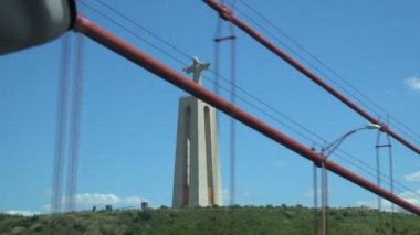 25 Nisan köprü Lizbon'güzel yaz günü at binme.