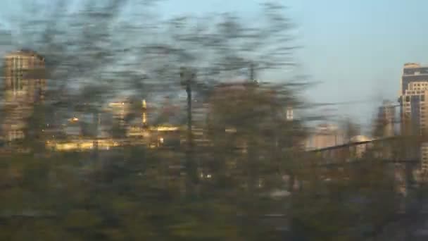 Городское здание, городской фон Киева в движении. Украина — стоковое видео