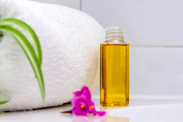 Spa prosedürleri. Cesedin kozmetik bakımı. Aromatik yağ. Aromaterapi. Kozmetoloji.
