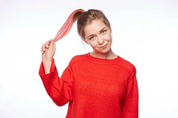 Concepto Juventud Felicidad Retrato Interior Una Linda Adolescente Europea Suéter — Foto de Stock