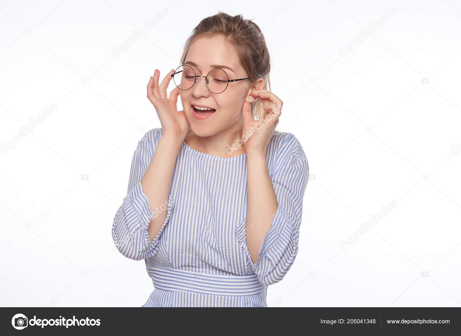 Молодую девушку затыкали — img 1