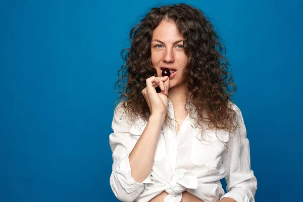 Alla Moda Primo Piano Colpo Splendida Giovane Modello Femminile Caucasico — Foto Stock