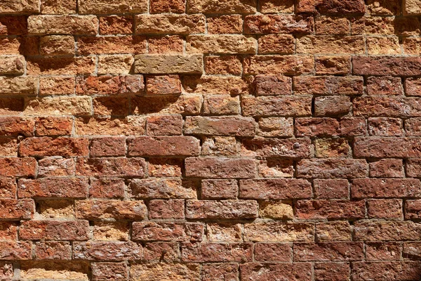 Alte Zerbrochene Ziegelwand Textur Hintergrund Sonnenlicht — Stockfoto