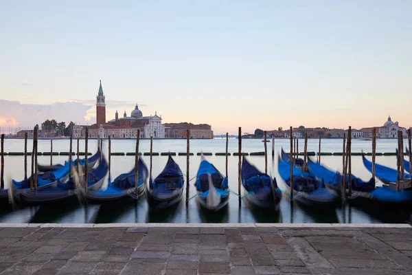 Gondolas Movements Canal Venice Sunset Italy — Stock Photo, Image