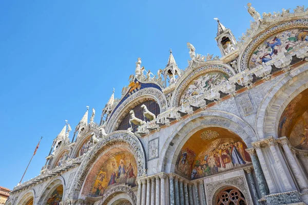 Saint Marck Basilica Facade Low Angle View Mosaics Venice Blue — Stock Photo, Image