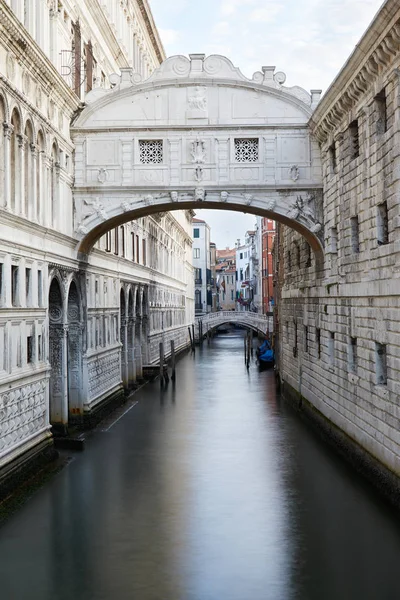 Seufzerbrücke Und Ruhige Szene Frühen Morgen Niemand Venedig Italien — Stockfoto