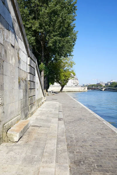 Empty Seine River Docks Paris Sunny Summer Day — Stock Photo, Image
