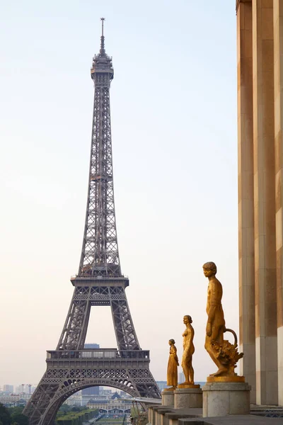 Paris France July 2018 Eiffel Tower Clear Summer Morning Paris — Stock Photo, Image