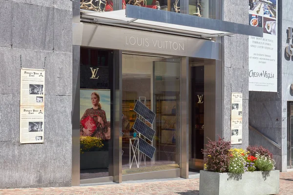 Санкт Моріц Швейцарія Серпня 2018 Louis Vuitton Зберігати Сонячний Літній — стокове фото